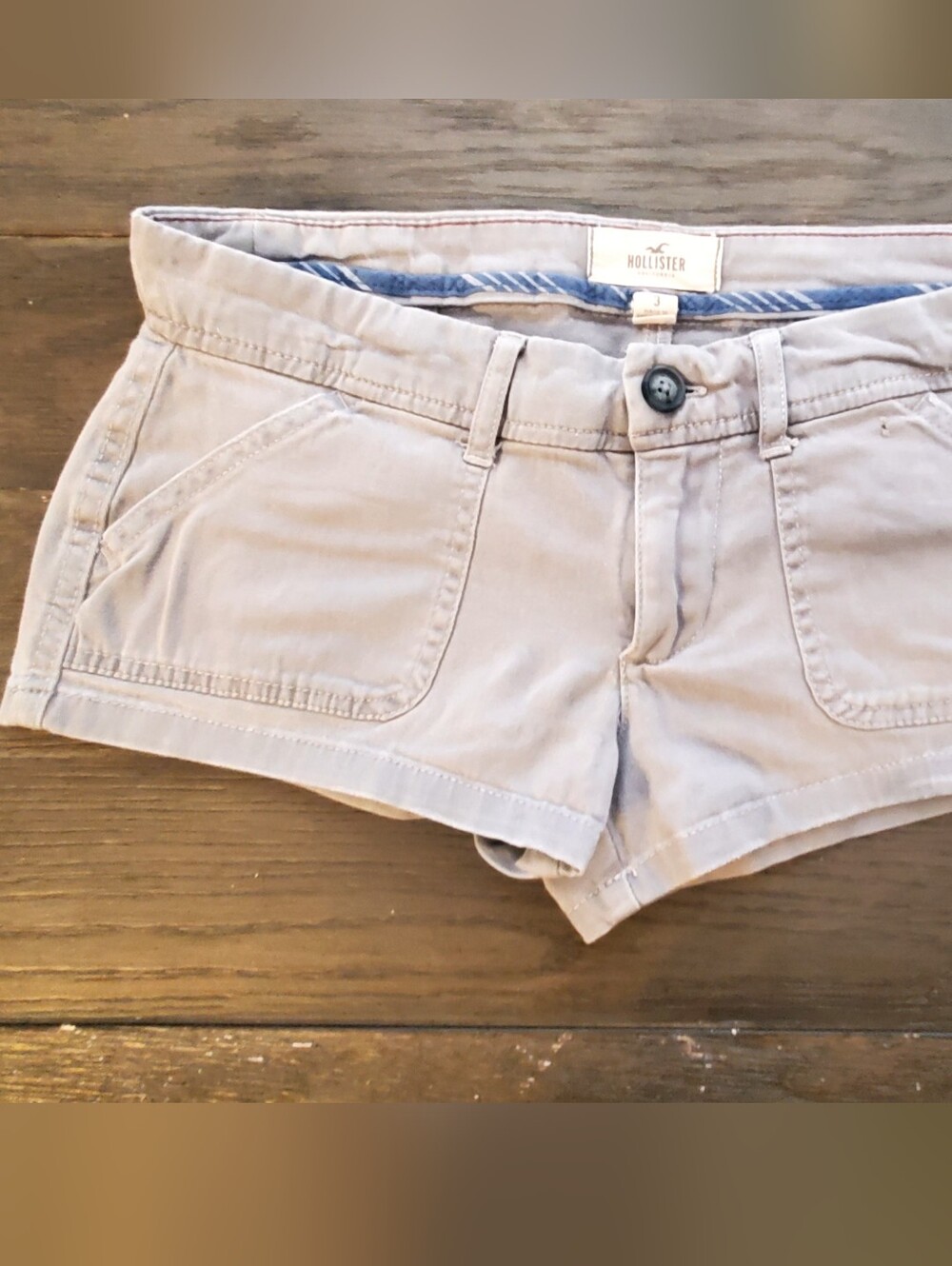 Hollister Women's Light Grey Low Waist Cotton Shorts